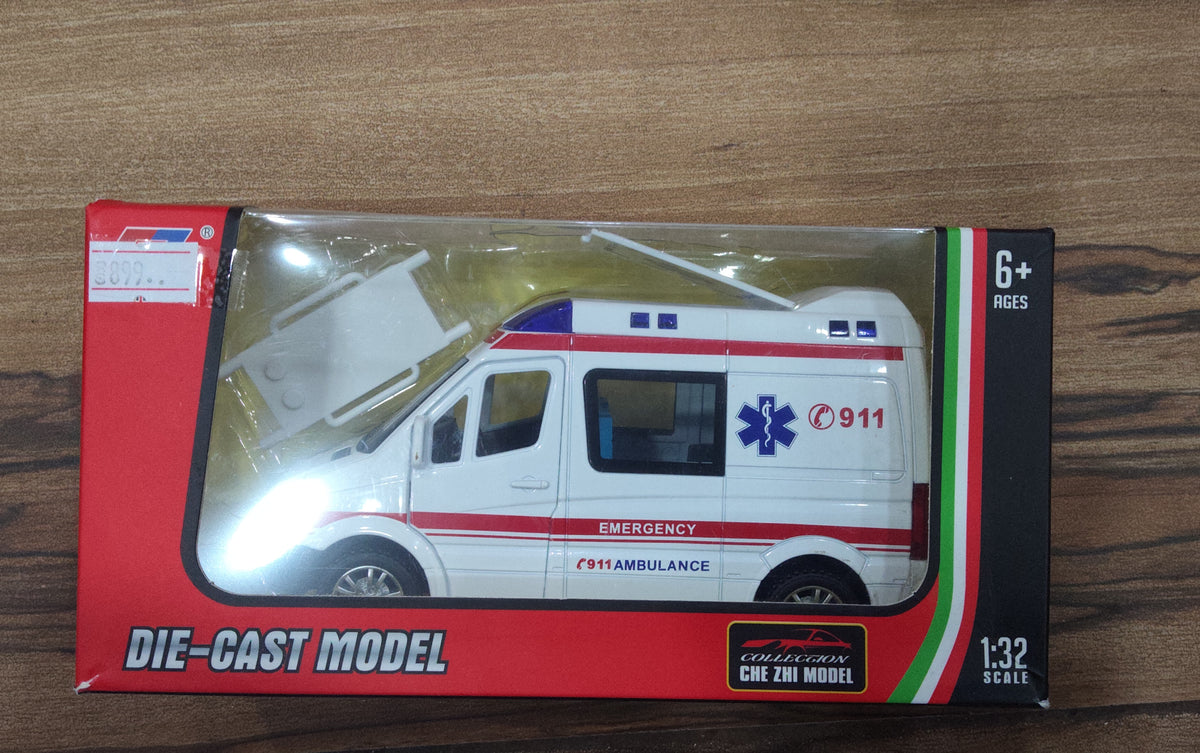 CHE ZHI AMBULANCE DIE CAST - 911