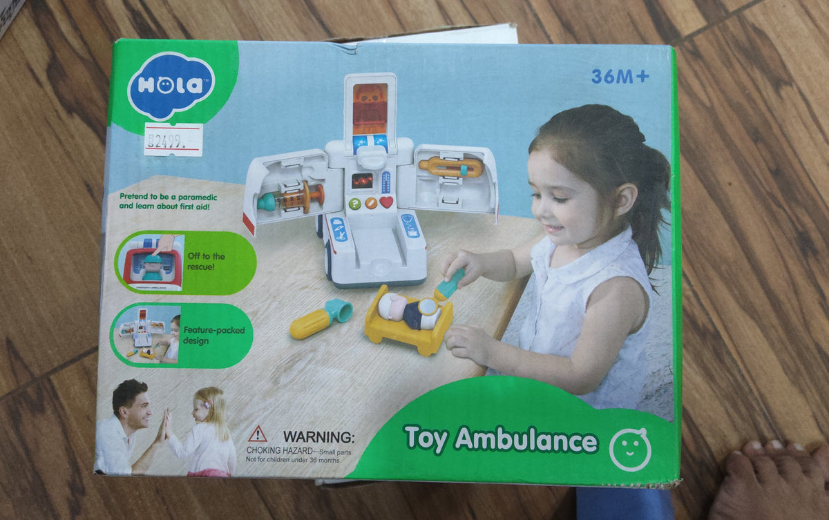 HOLA TOY AMBULANCE - 2499